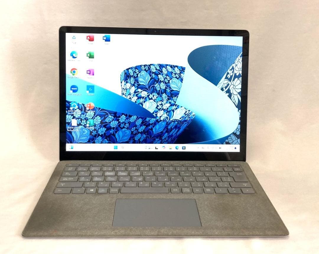 良品 13型 Surface Laptop2 薄型 タッチパネル マイクロソフト