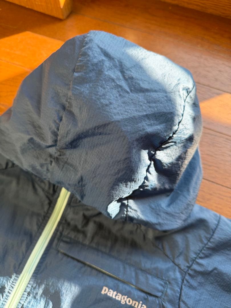 美品 patagonia パタゴニア フーディニジャケット S