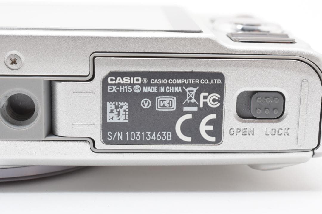 カシオ　CASIO EXILIM EX-H15 コンパクトデジタルカメラ