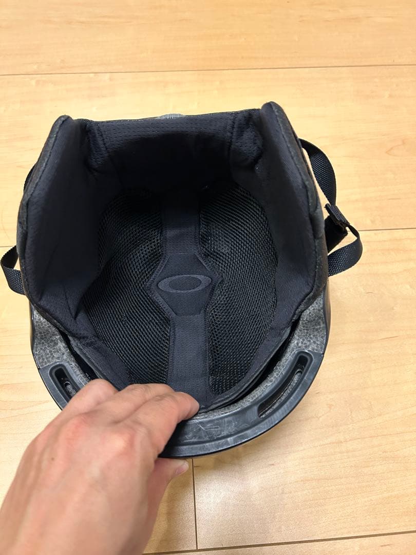 【BOA搭載】オークリーOakleyスノーボードヘルメット MOD1 Mサイズ黒