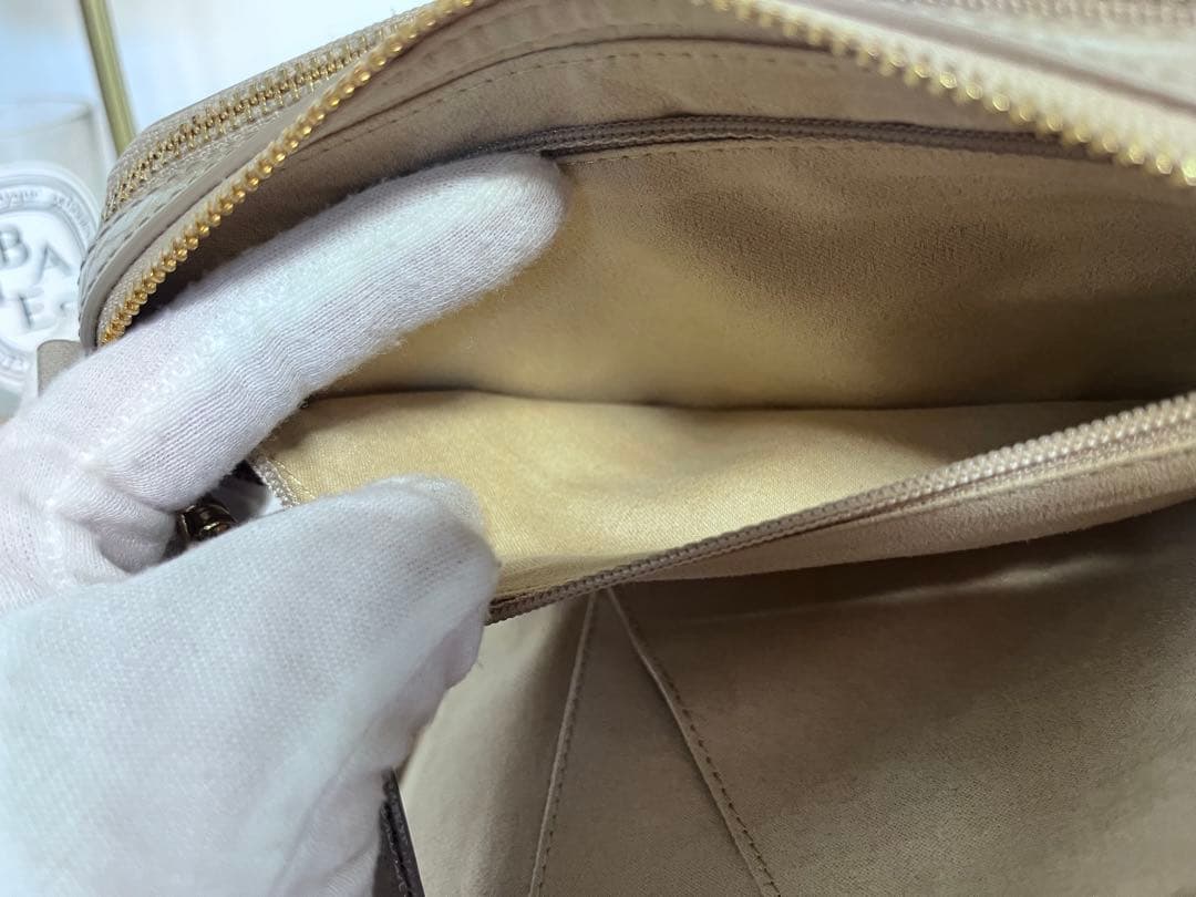 ATAO アタオ アミュレットケリー パールグレージュ