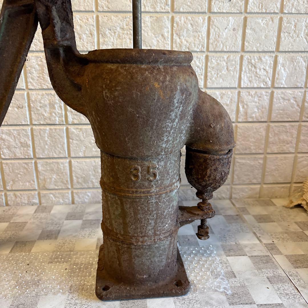 井戸ポンプ　手押しポンプ　レトロ　アンティーク　 ガーデニング