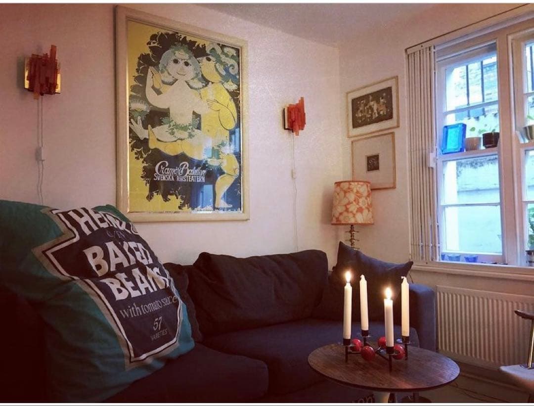 ビヨンヴィンブラッド　大型ゴールド額ビンテージシルエットピンク少女横顔額装！