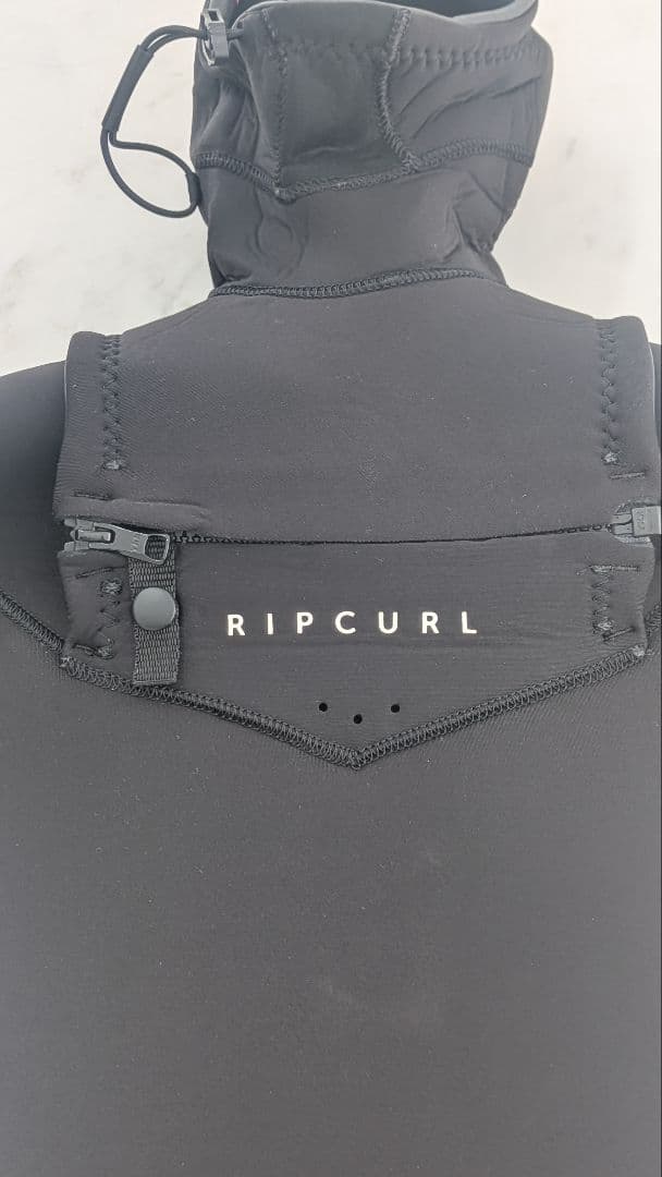 rwaz【Rip curl】ジュニア（キッズ）フード付きセミドライ