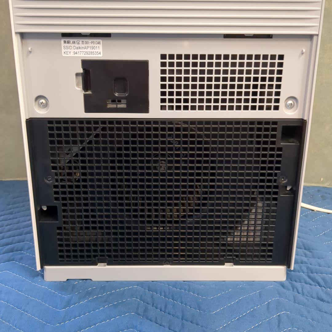 (s) 美品　ACK70Z-W ダイキン加湿空気清浄機 31畳 ホワイト