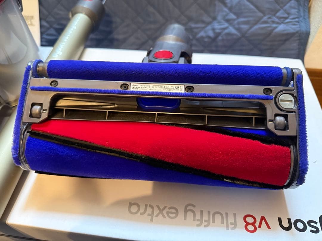 dyson v8 fluffy extra スティッククリーナー 本体