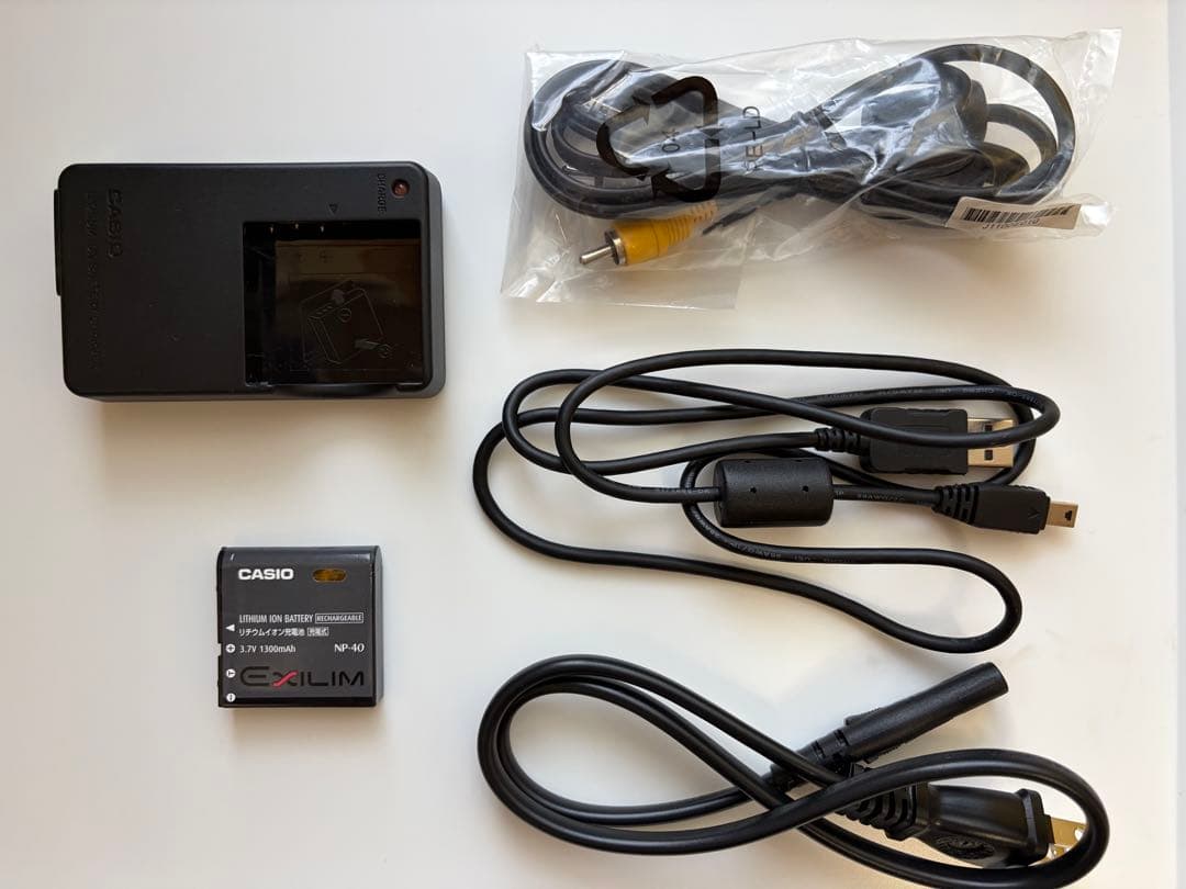 【動作確認済・付属品完備】CASIO EXILIM EX-Z300 ※傷あり