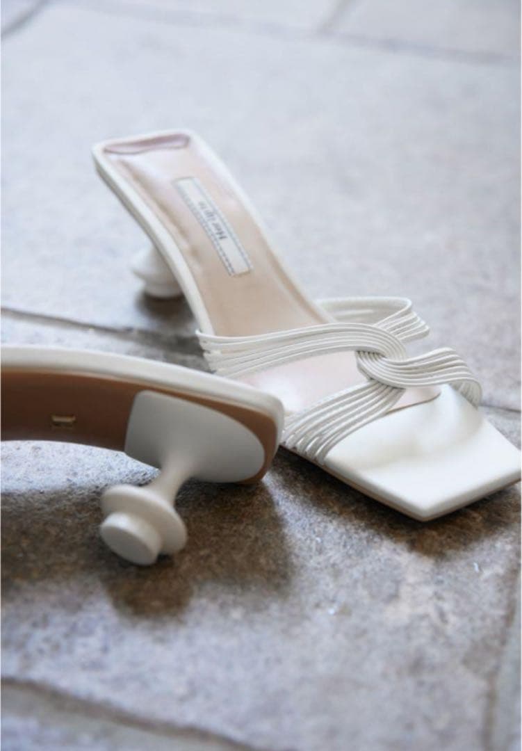 【箱と巾着袋付き】herlipto Cross strap Mules 38