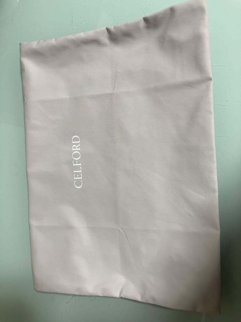 CELFORD セルフォード 【リュタン】ビジュースタッズポシェット