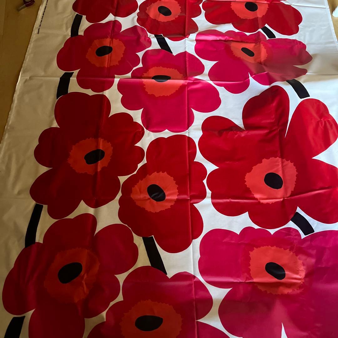 marimekko テーブルクロス　ウニッコ
