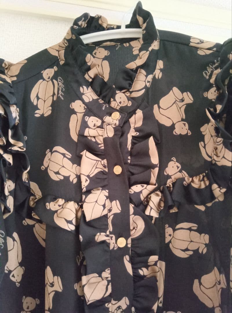 テディベア フリル付き長袖ブラウス