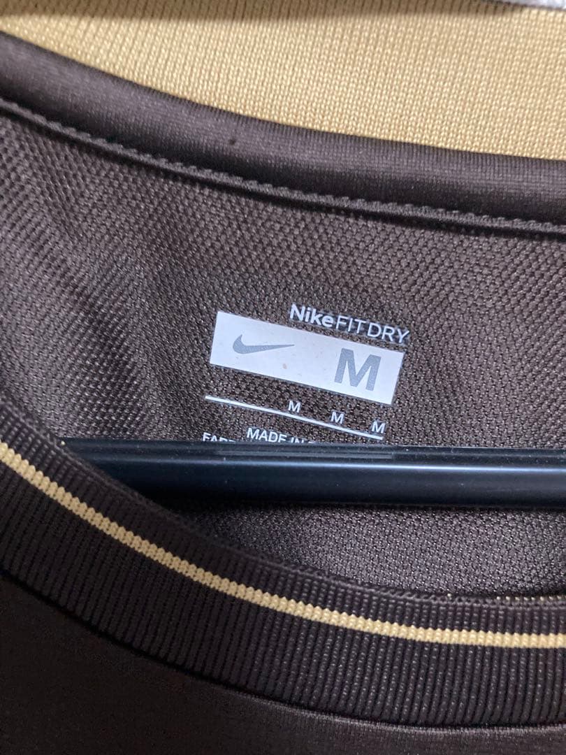 NIKE バルセロナ　長袖トレーニングシャツ　US Mサイズ 未使用品