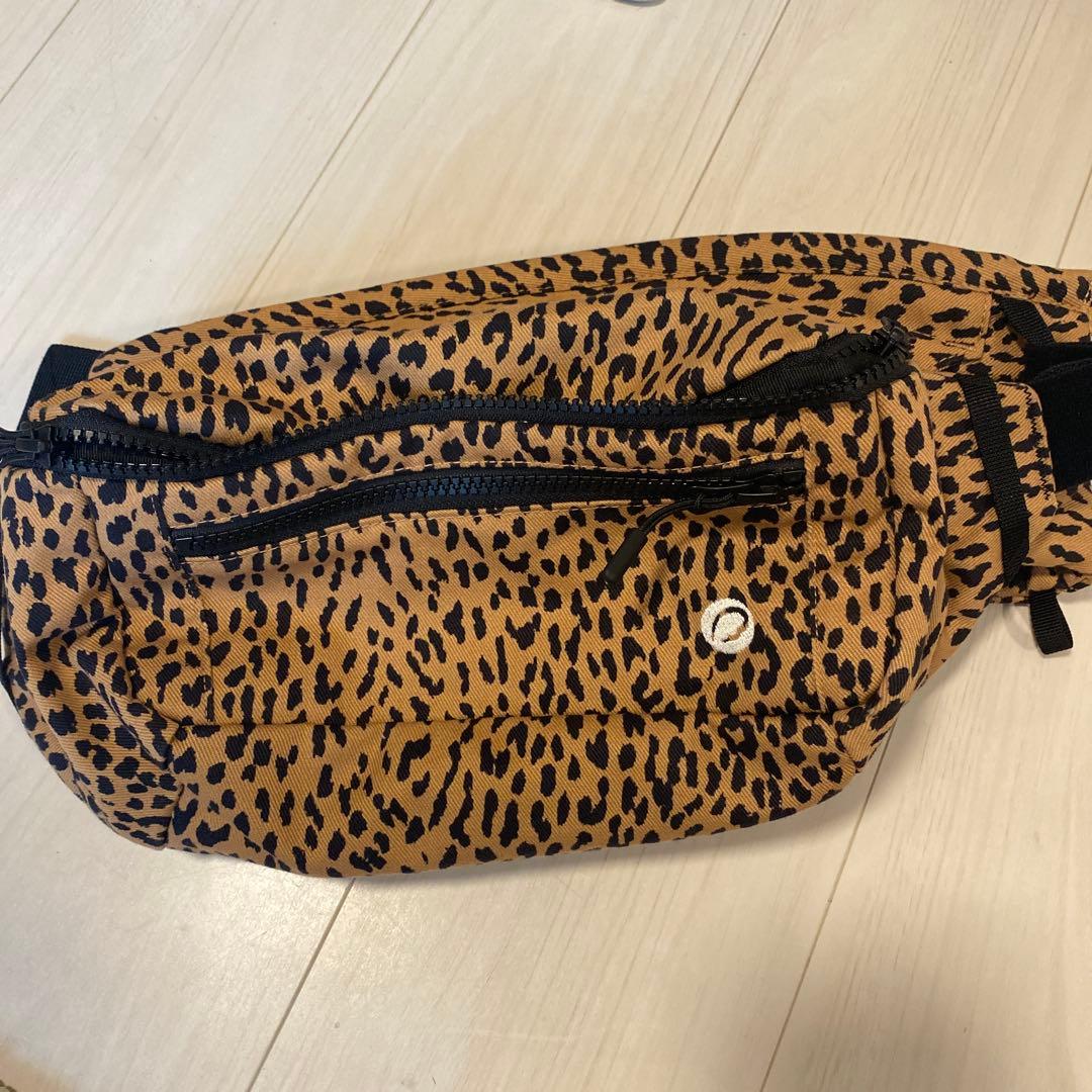 グスケット365抱っこ紐Plus ヒョウ柄