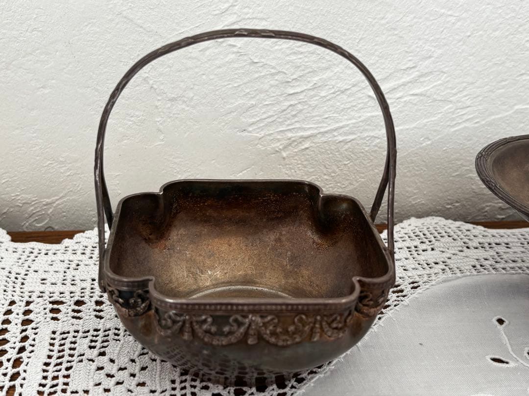 フランス　蚤の市　リボン装飾　小物入れ　ブロカント