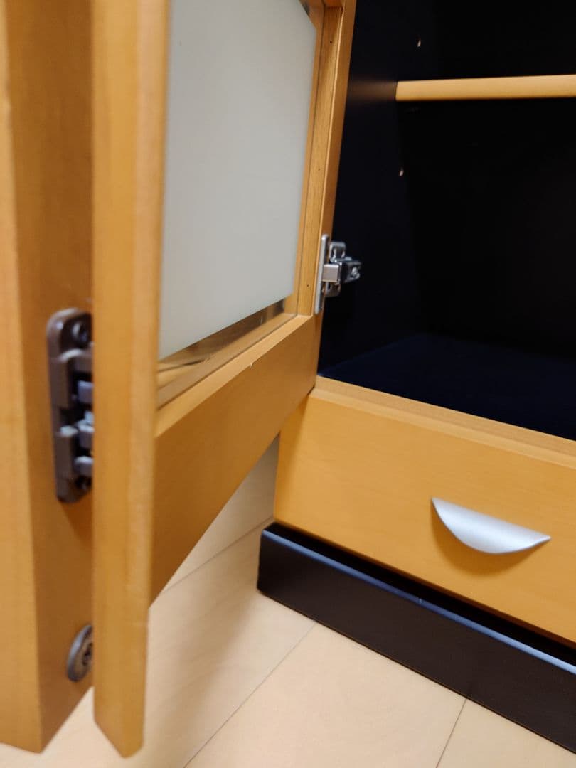 ●値下げ●　食器棚 80x113x46.5