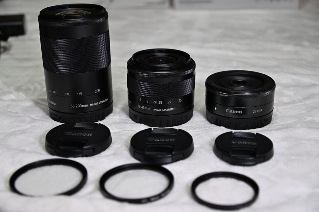 Canon EOS kissM ミラーレスカメラ ダブルズームキット