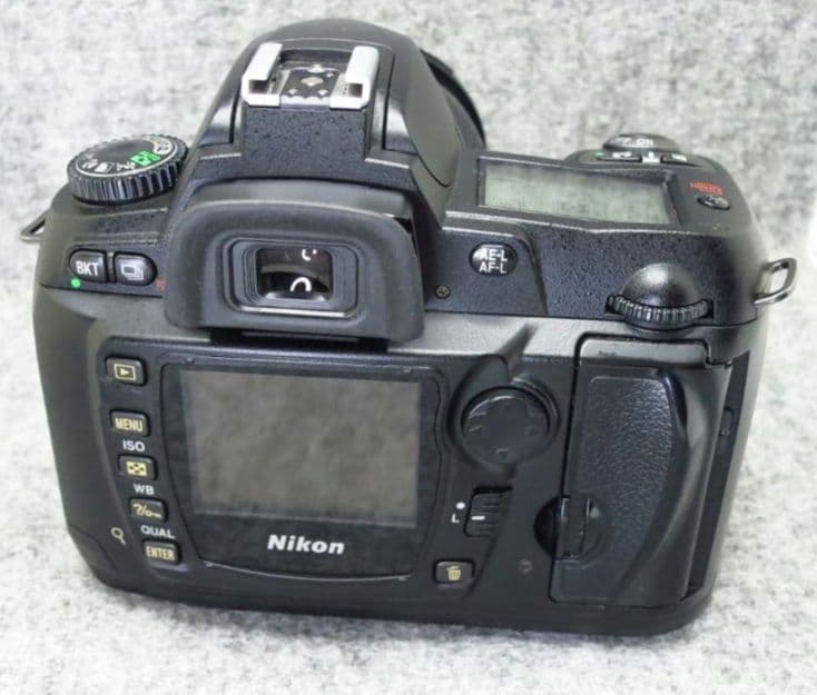 Nikon D70s　ズームレンズ付