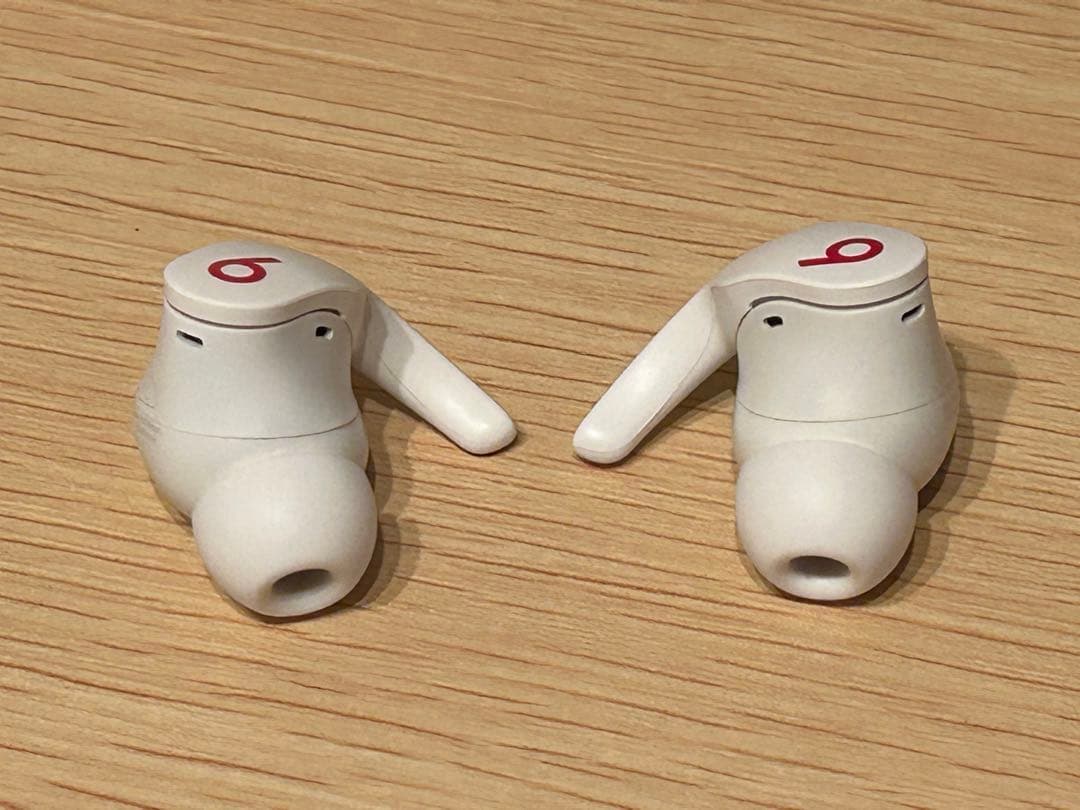 ワイヤレスイヤホン Beats Fit Pro ホワイト MK2G3PA/A