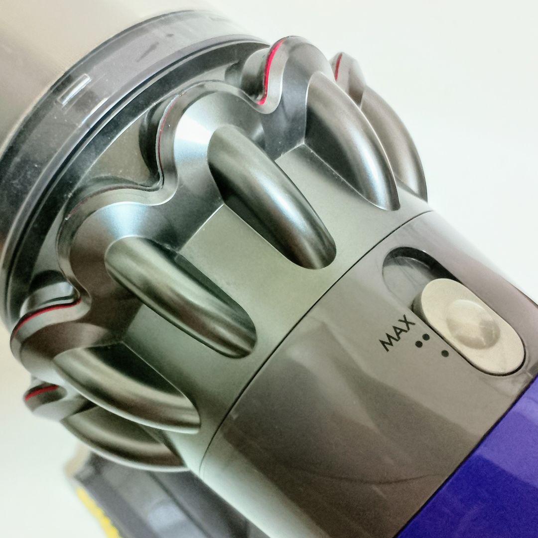 Dyson　Cyclone V10 fluffy　ハンディーサイクロン掃除機