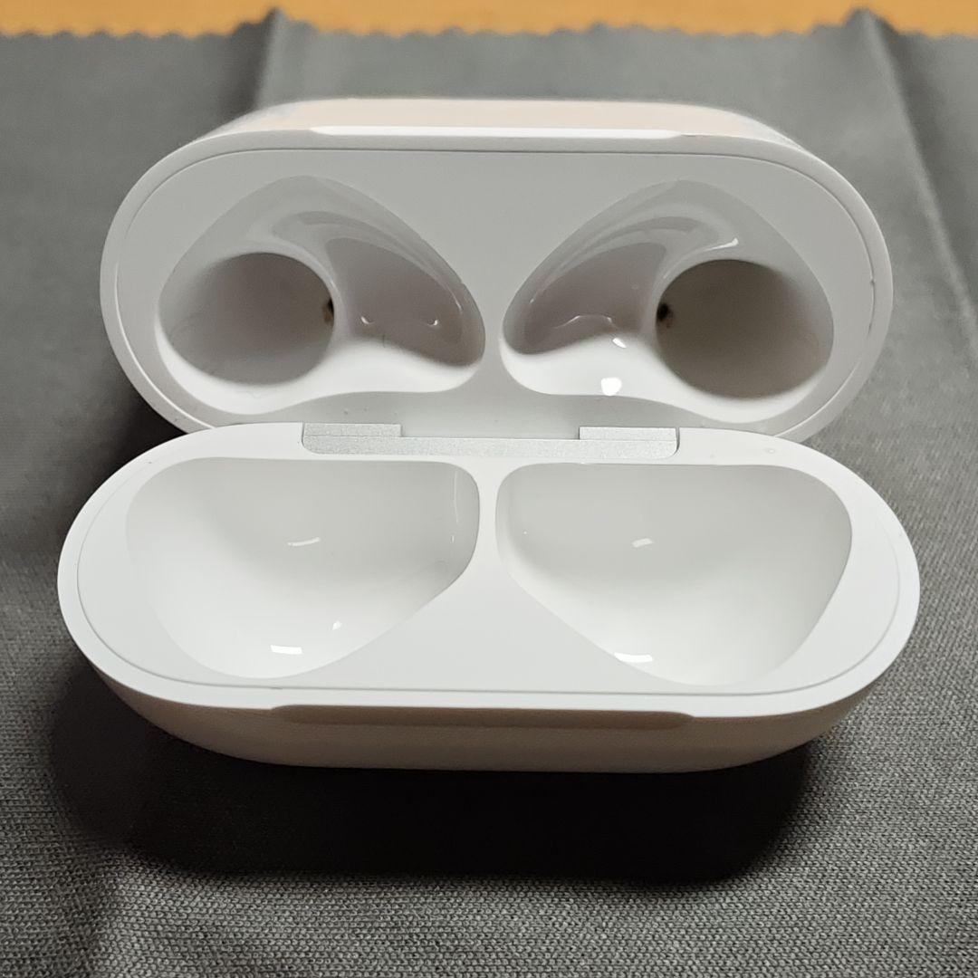 11/30購入 美品 Apple AirPods 4 (ANC) 本体 おまけ付