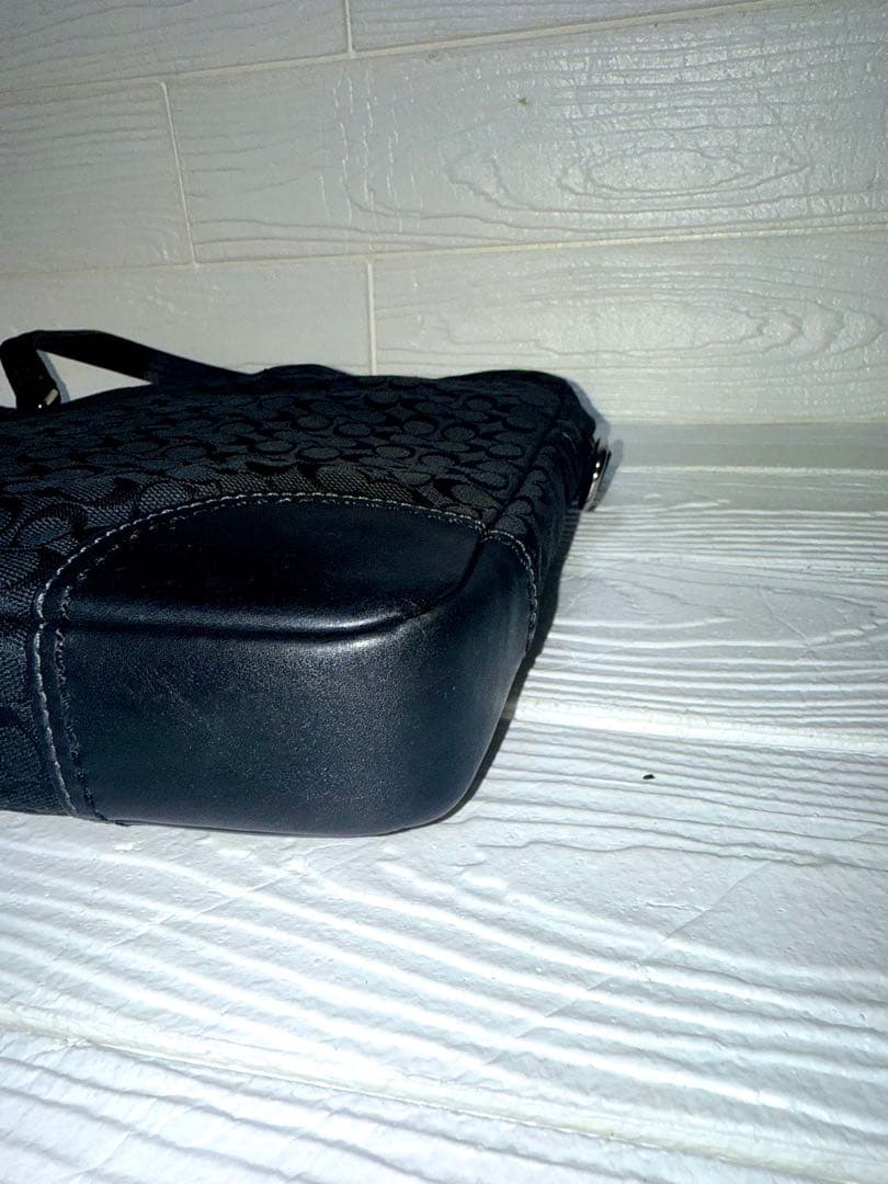 美品 コーチ シグネチャー ビジネスバッグ ブリーフケース A4 PC収納 黒