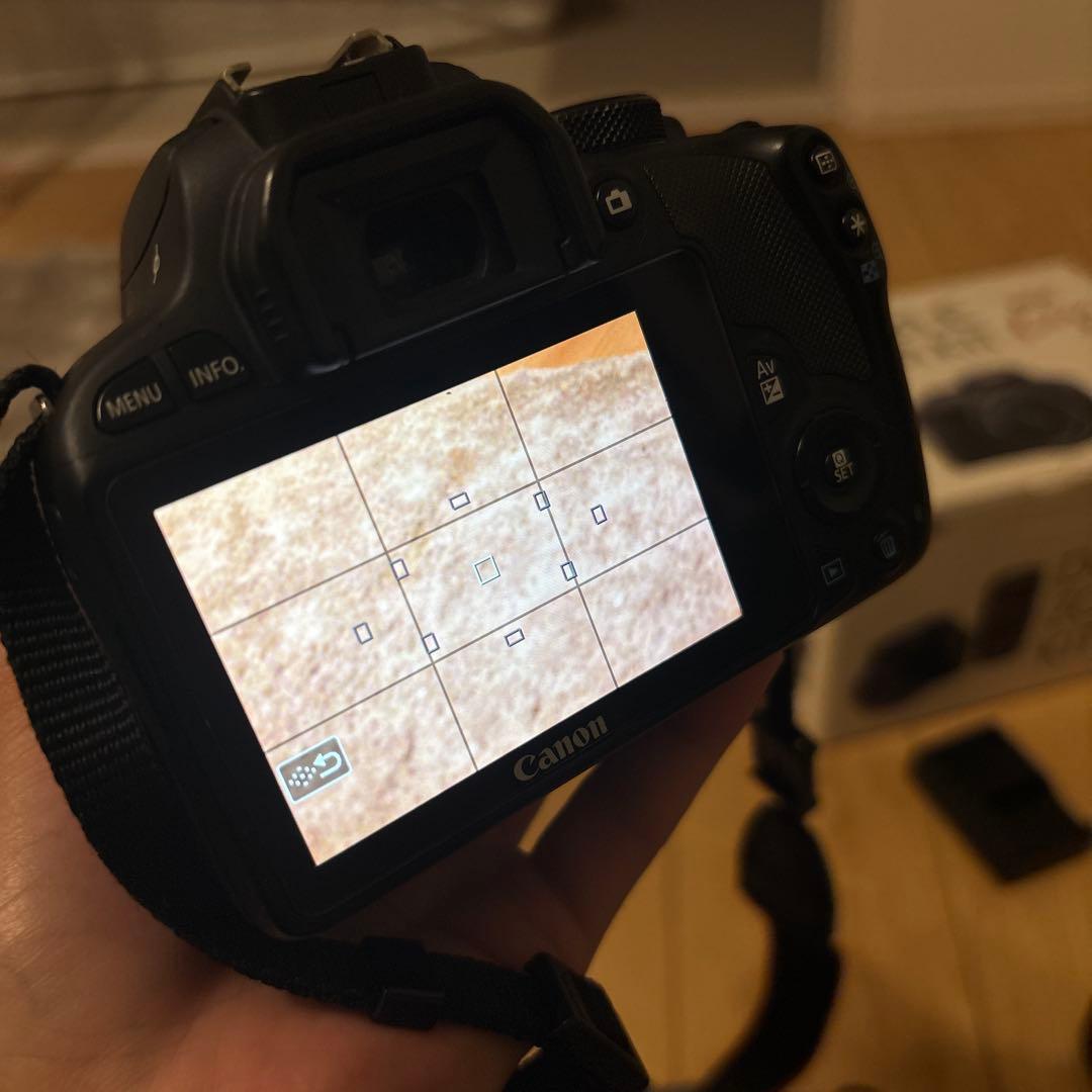 【ほぼ新品】【付属品多数】Canon EOS Kiss X7 ダブルズームキット