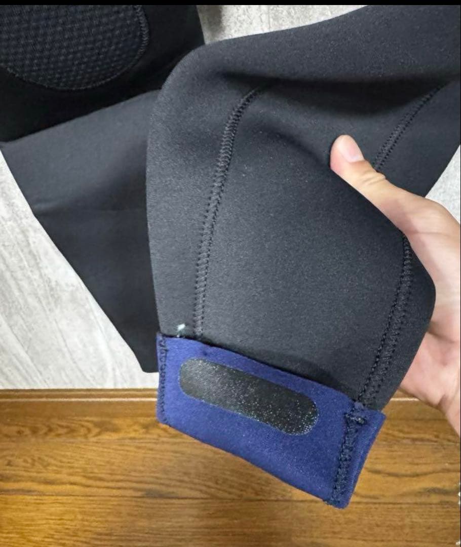 未使用FLASH PACKER ウェットスーツAM-TYPE ジャーフルLサイズ