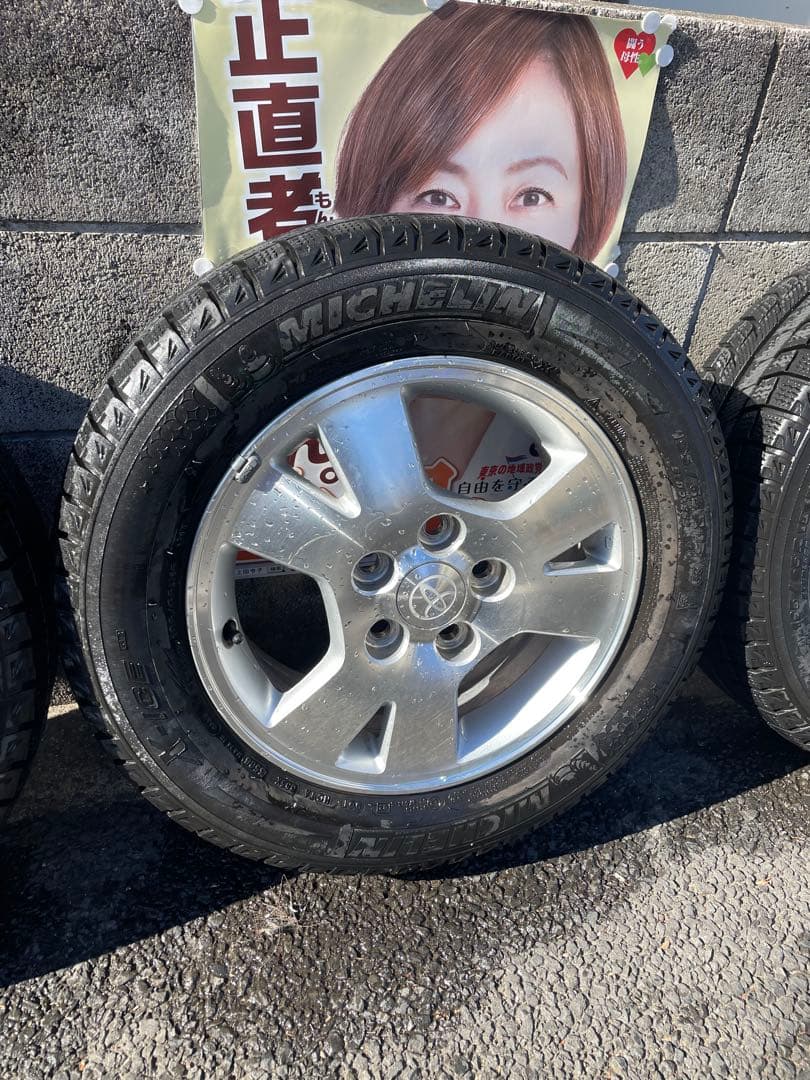 トヨタ　ヴォクシー　純正ホイール　ミシュラン　スタッドレスタイヤ