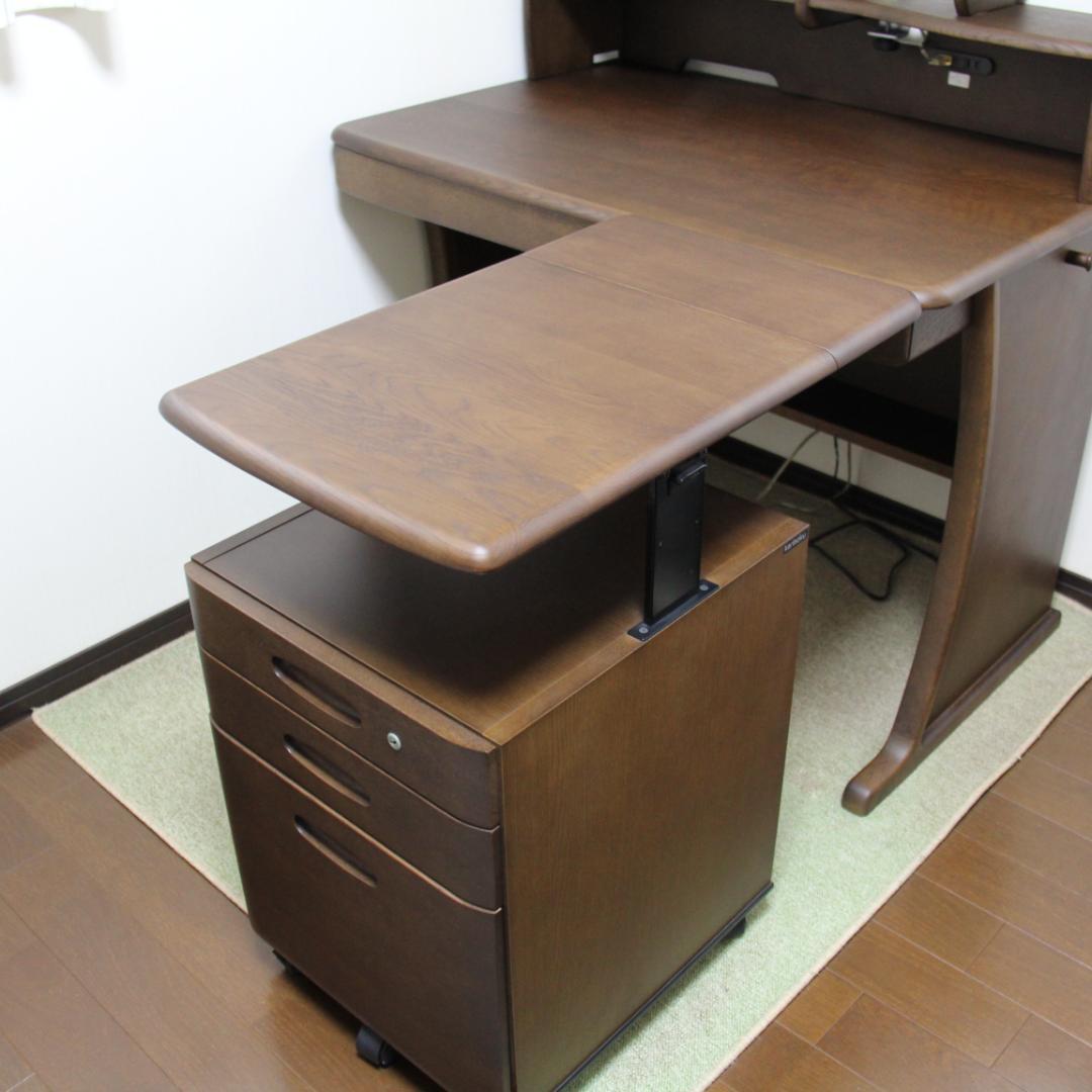 【美品】カリモク学習机（机・本棚＆ライト・椅子・ワゴン）4点セット①