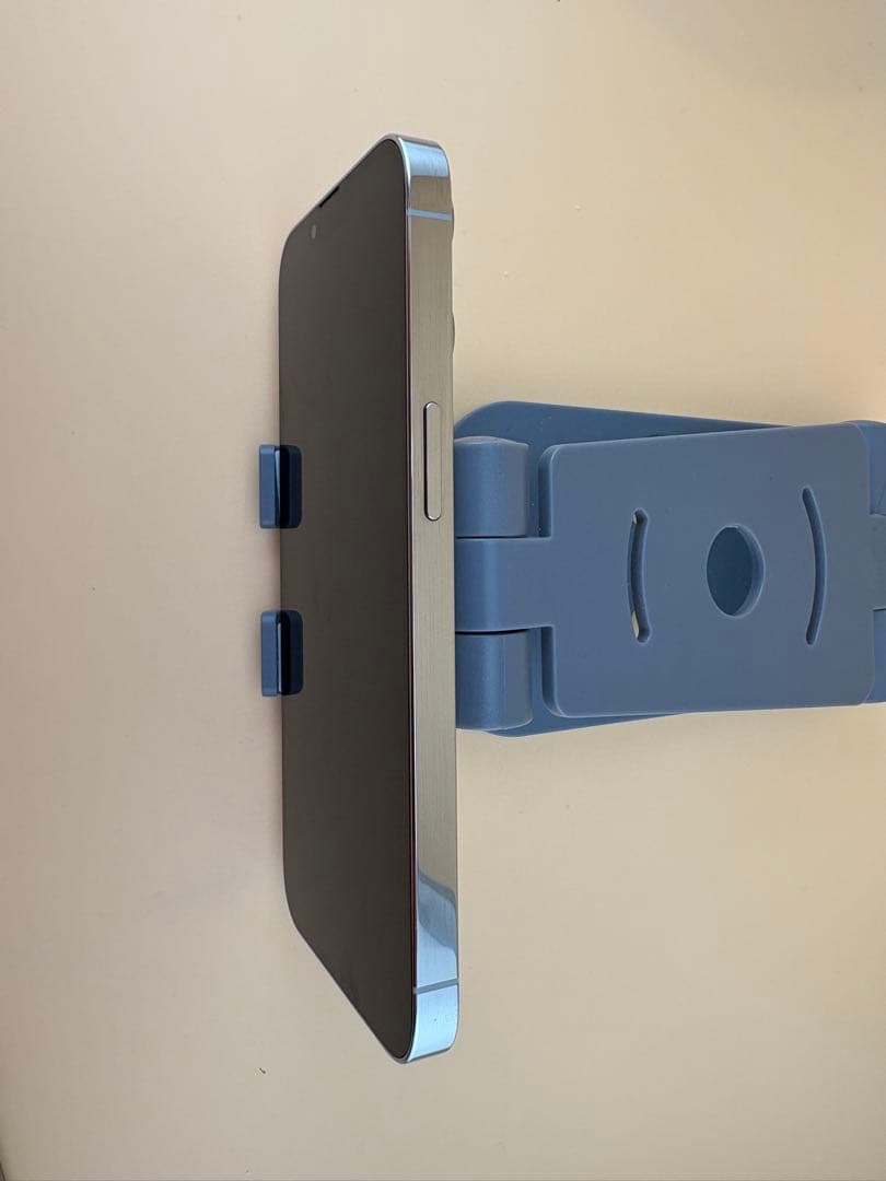 iPhone 13 Pro シルバー128GBバッテリー純正品100%美品。