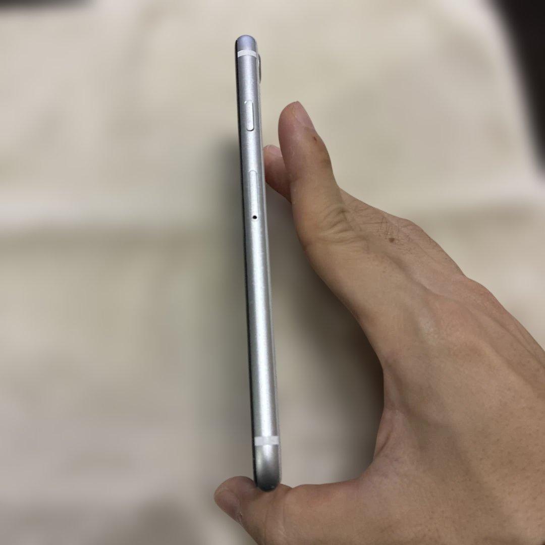 iPhone SE 第2世代 ホワイト 64GB 最大容量75% SIMフリー