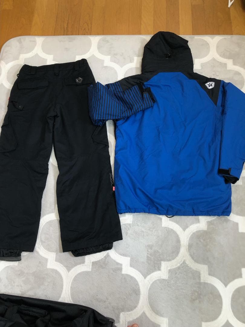 ほぼ未使用　男性用スノーボード用品一式