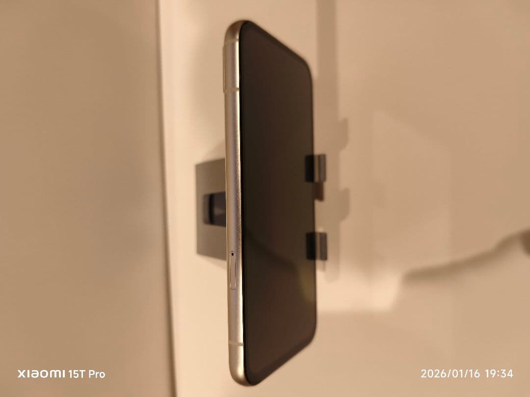 美品 Google Pixel 8a バッテリー93% SIMフリー ポーセリン