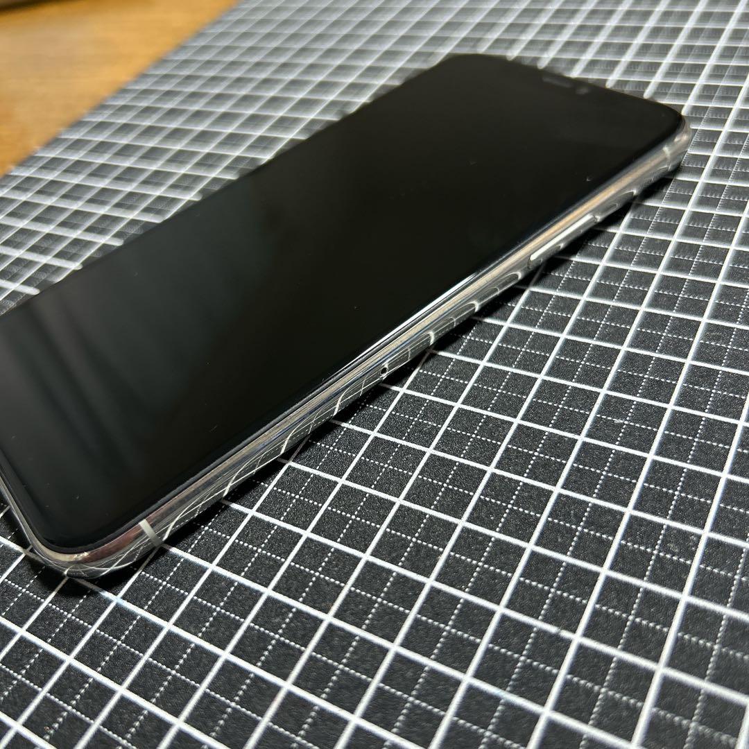 iPhone 11 Pro シルバー256GB 一部不具合 小傷有