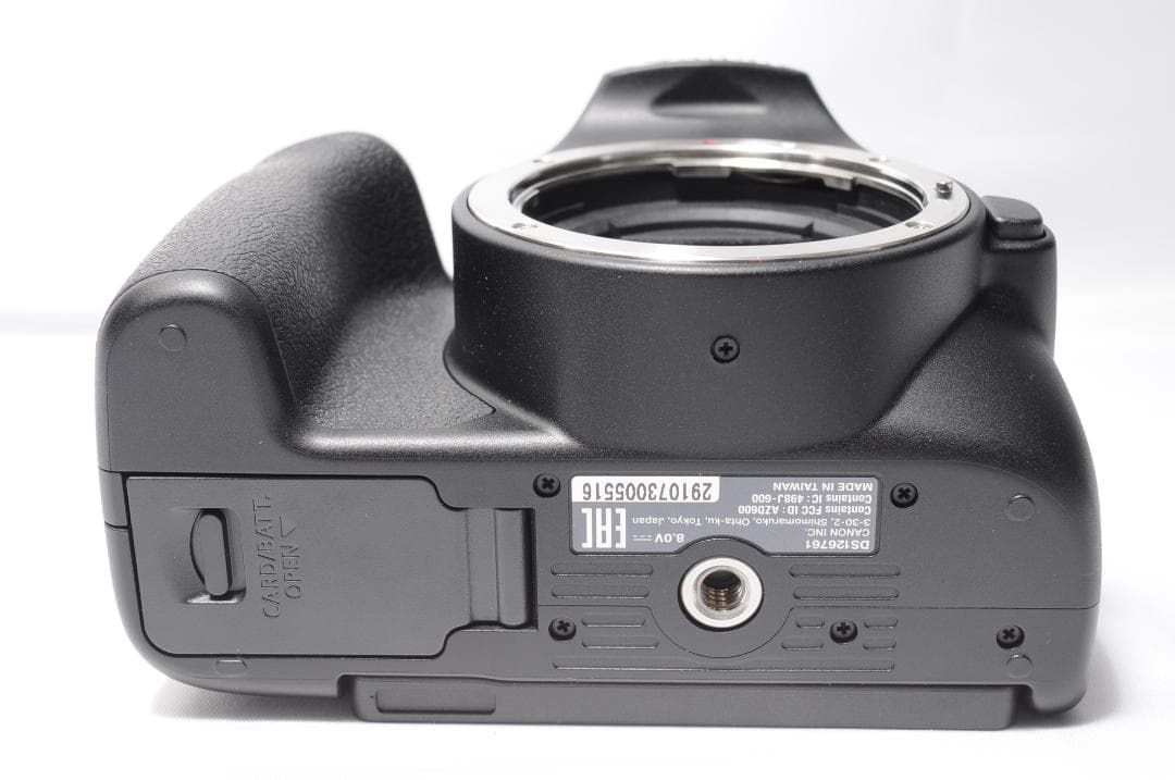 ✨Canon Kiss X10✨4K動画❣️スマホ転送❣️自撮り❣️手振れ補正❣️美品❣️