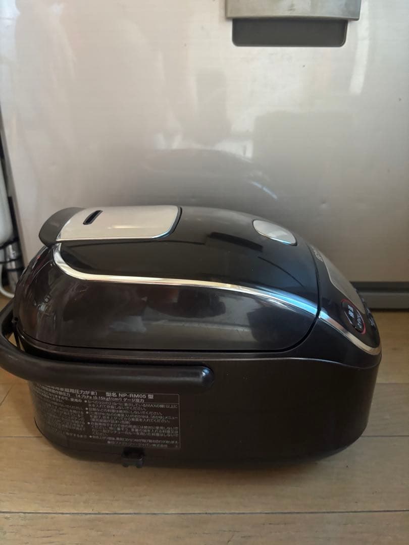 象印 NP-RM05 炊飯器 極め炊き 圧力IH 2024年製