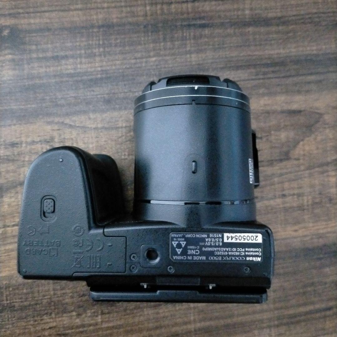Nikon COOLPIX B500 本体と付属品