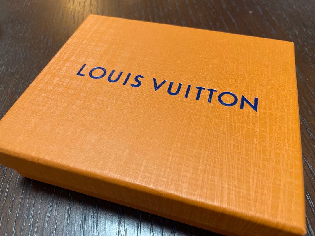 ⭐︎美品⭐︎新品⭐︎ルイ・ヴィトン キーリング付きフィギュア　うさぎ　ノベルティ