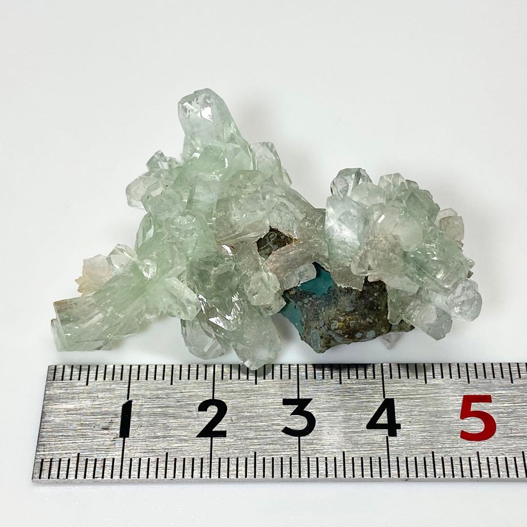 グリーンアポフィライト　魚眼石　鉱物標本　原石　天然石　ストーン