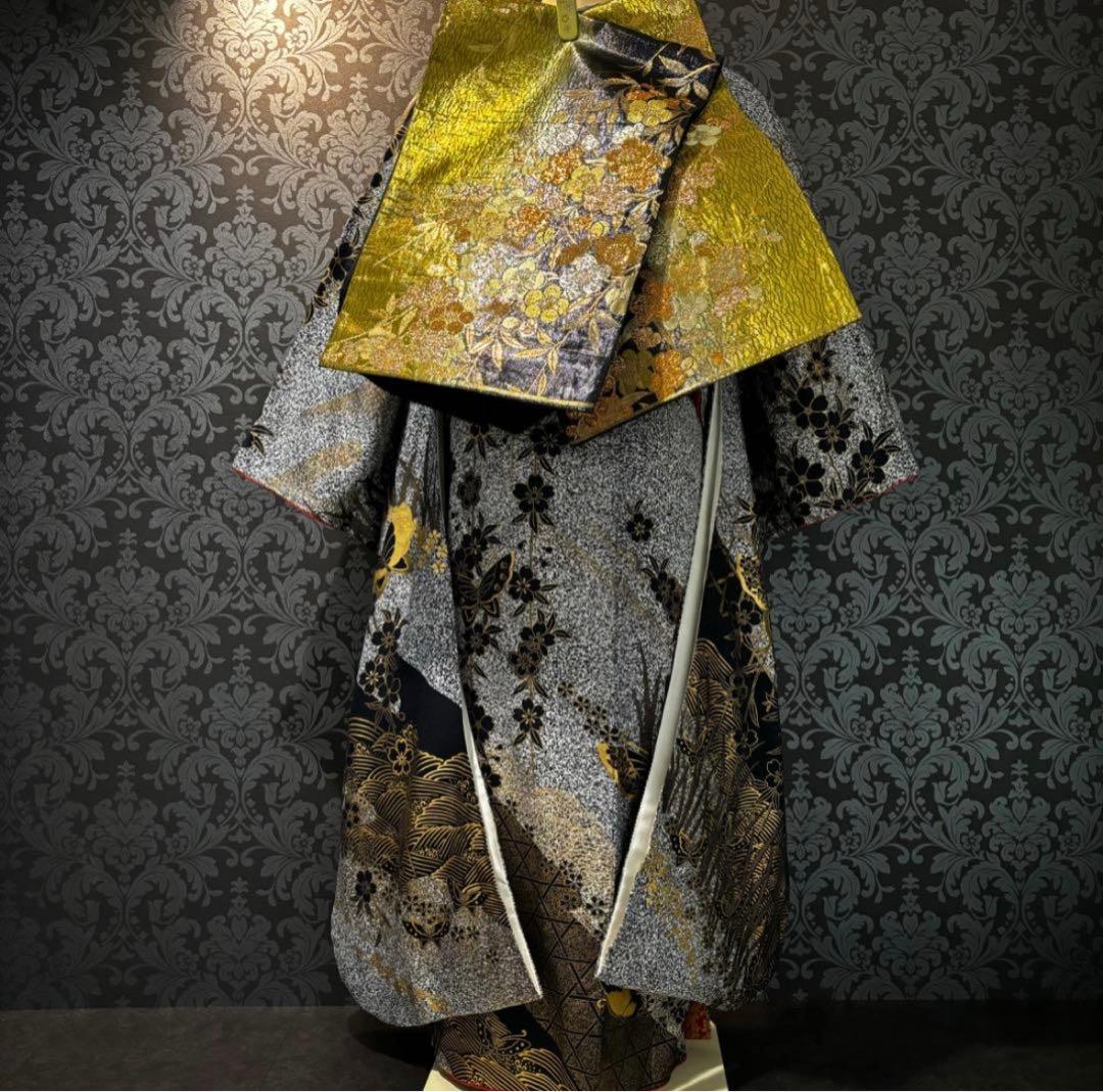 美品　黒灰　金彩　金箔　蝶模様　逸品　振袖　フルセット 振り袖