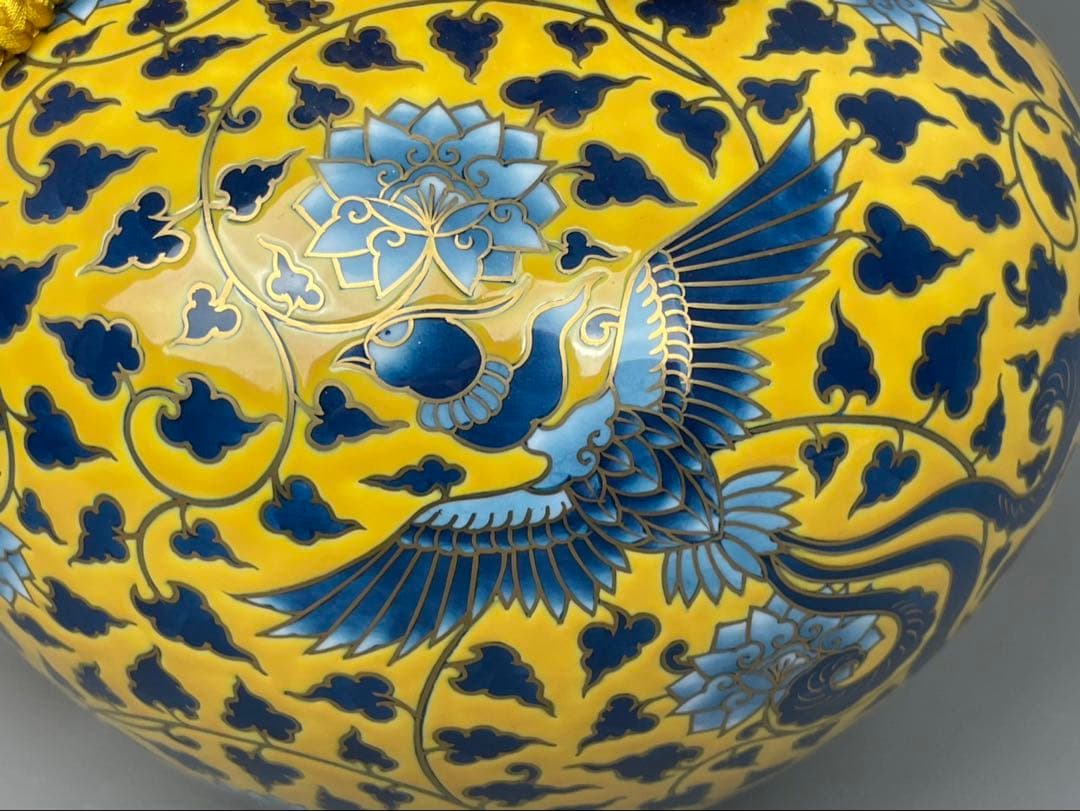 極上 有田焼 藤井勝雲作 染錦 牡丹鳳凰文型飾 渦唐草 瓢箪型 飾壺 共箱付