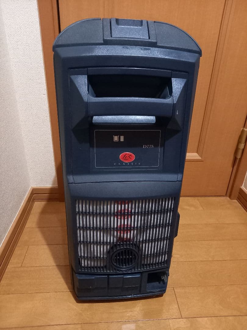 ルックスジャパン　掃除機　D775