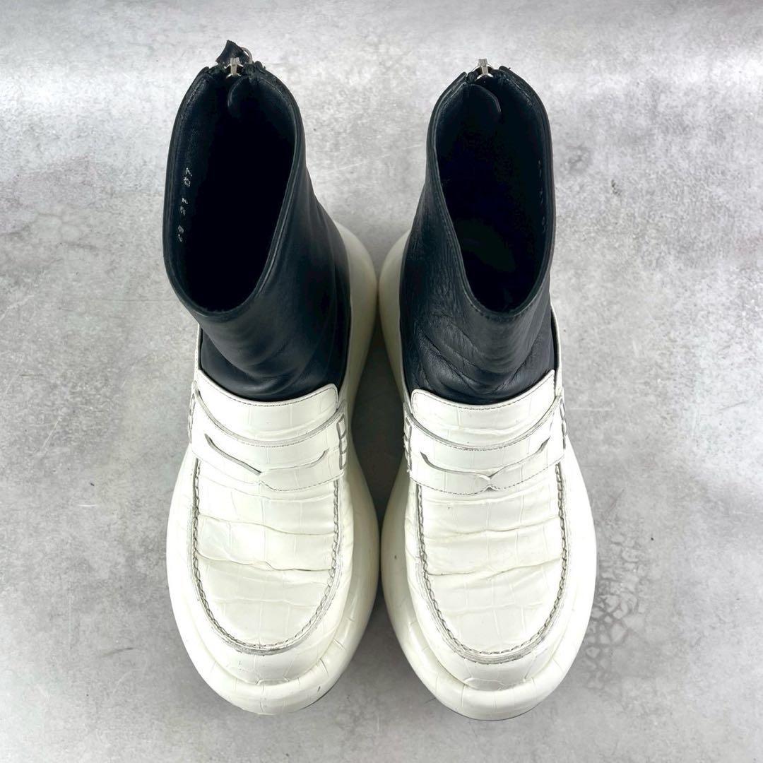 靴 LOEWE Crocodile Embossed Wedge Boots