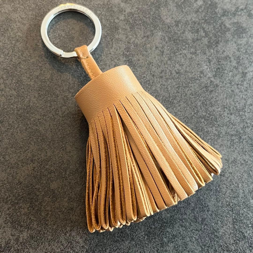 最終値下げ【美品】HERMES エルメスカルメンレザー　タッセル キーリング
