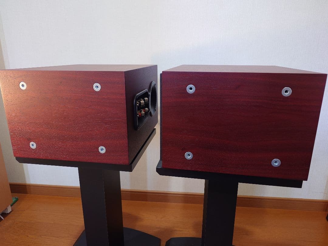 lichfieldさま　B&Wブックシェルフスピーカー 705S2