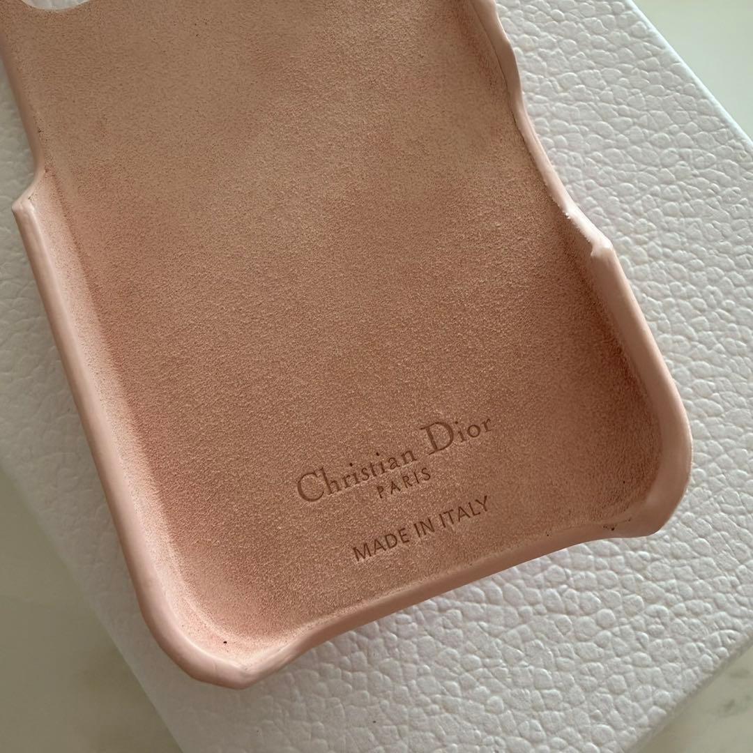 ②新品同様　【日本限定】Lady Dior iPhone 17 Pro ケース
