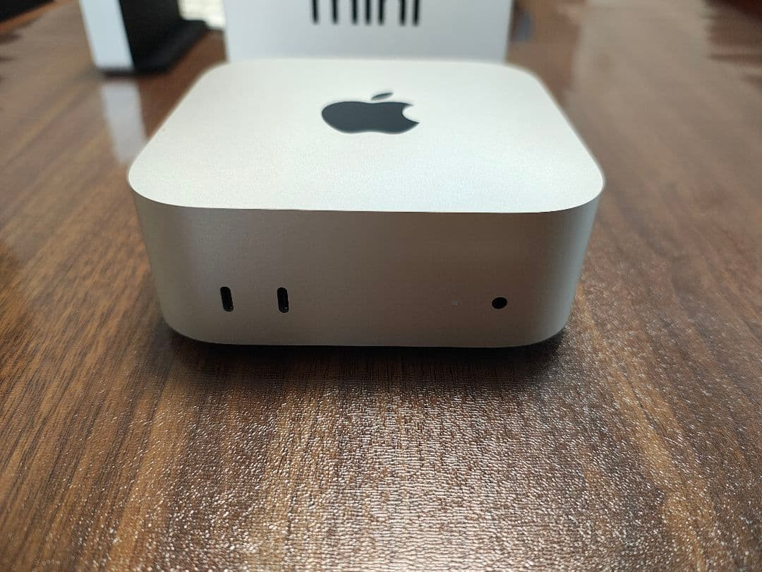 Apple Mac mini M4 2024 + 1TBドック+キーボード付き