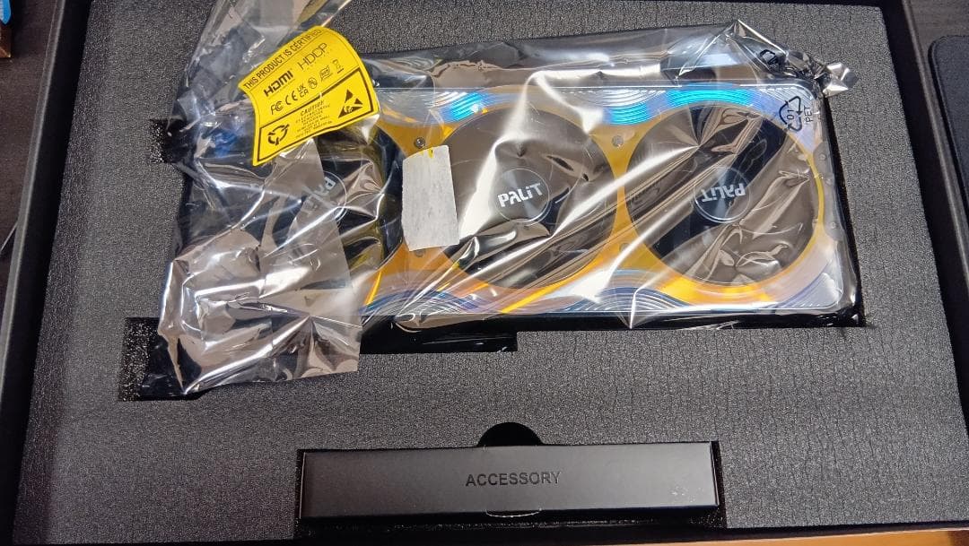 GeForce RTX™ 5090 GameRock（外箱・付属品有り）