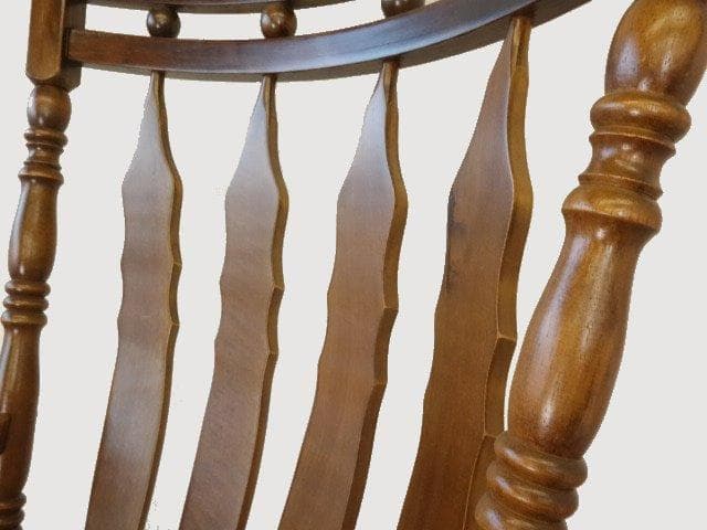 木製　ロッキングチェアー　彫刻入　再塗装済　ＵＳＥＤ