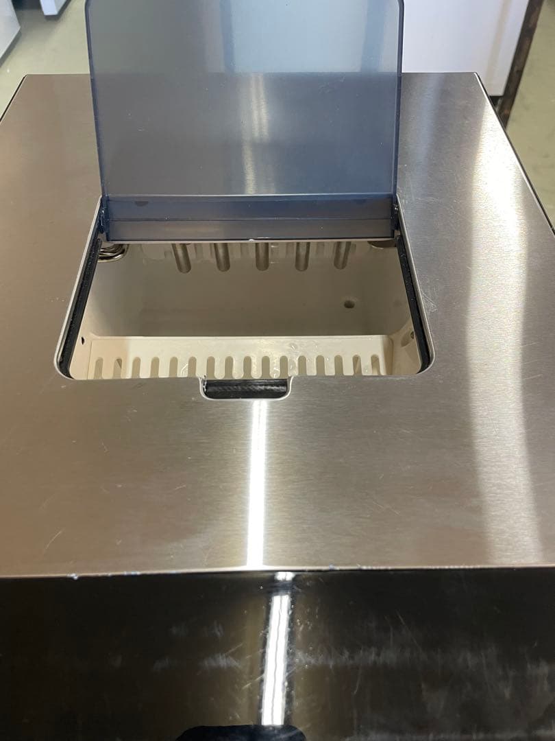 高性能製氷機 15kg/24h